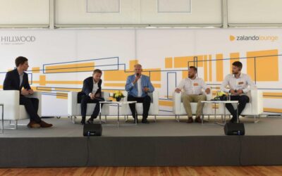 Zawieszenie wiechy na nowym centrum logistycznym w Olsztynku